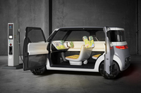 日産が次世代軽EVのTEATRO for DAYSを出展【東京モーターショー2015】の画像