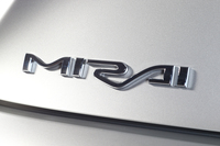 トヨタ・ミライ プロトタイプ
    