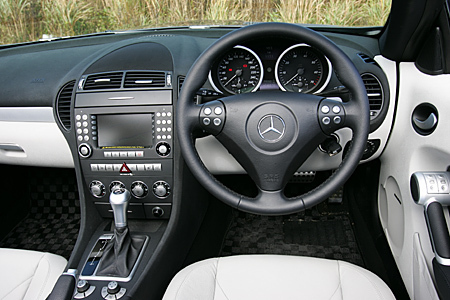 メルセデス ベンツ R171 SLK 350 スポーツパッケージ ステアリング メルセデスベンツSLK350（7AT）【ブリーフテスト】 メルセデスベンツ