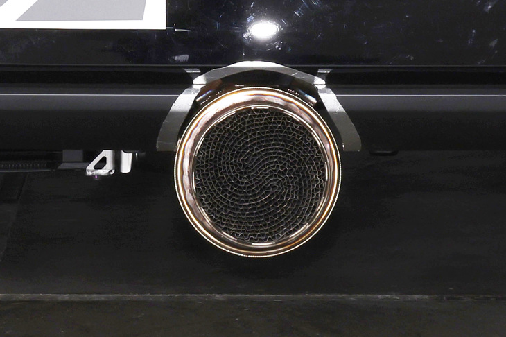 刺激的なサウンドを奏でつつも「マフラーから出るのは水だけ」というところに、小林選手は魅力を感じたようだ。