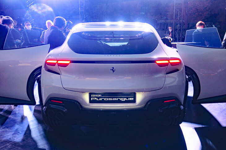 フェラーリ・プロサングエ（エクステリア）