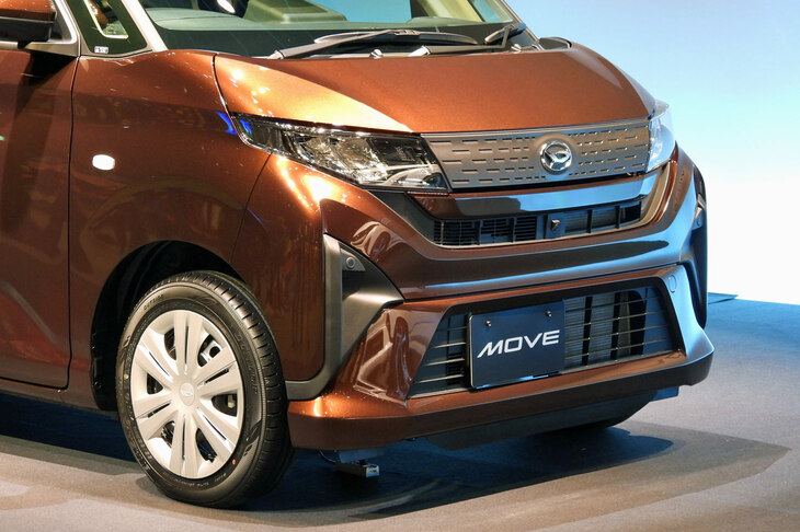 ダイハツ・ムーヴX（フロントマスク）