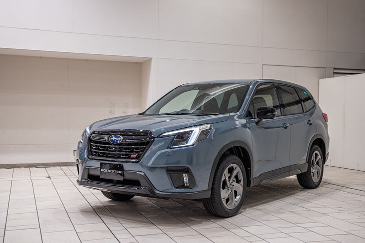 スバル・フォレスターSTI Sportブラックインテリアセレクション