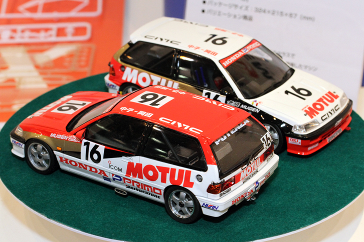 アオシマと提携している、マカオのメーカーであるBEEMAXの1/24「EF3 シビック グループA '88」。発売中の1989年仕様のバリエーション。2016年8月発売予定で価格は4200円。