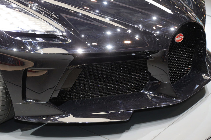 ブガッティ・ラ ヴォワチュール ノワール