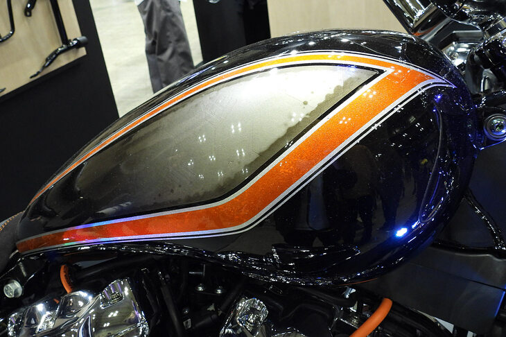 ハーレーダビッドソン南大阪の手になる2022年式「ハーレーダビッドソン・ブレイクアウト」。