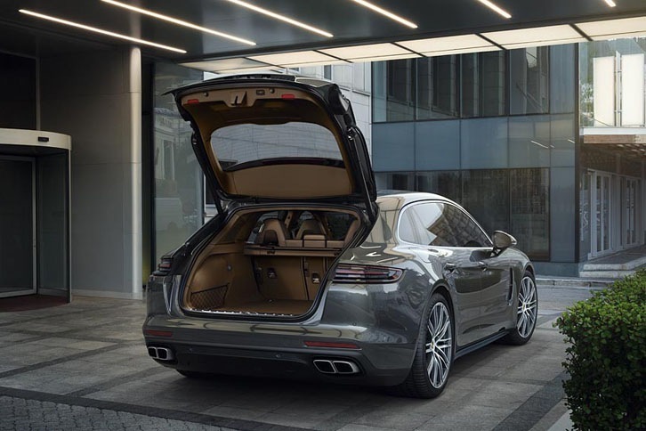 ポルシェ・パナメーラ ターボ スポーツツーリスモ（エクステリア）