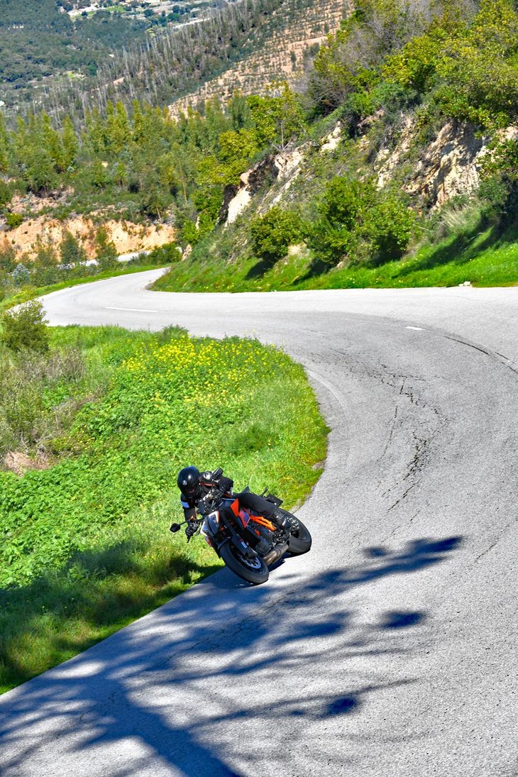 KTM 1290スーパーデュークR