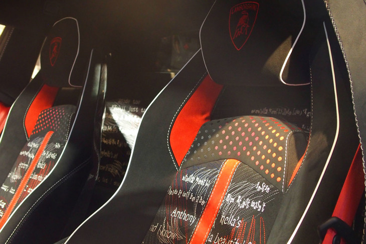 アヴェンタドールS“dressed”by Yohji Yamamoto（シート）