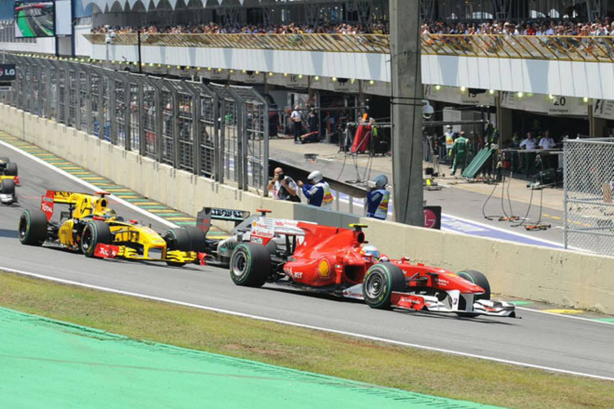 第18戦ブラジルGP「隣り合う相克というジレンマ」【F1 2010 続報
