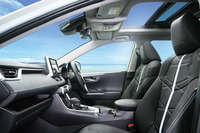 「レザーシート＆トリムセット」をはじめ、「バディ」専用のドレスアップオプションも用意されている。