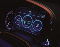 2リッターエンジンを搭載した「トヨタ・カローラ ツーリング」限定発売の画像