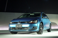 新型「フォルクスワーゲン・ゴルフ」発表会