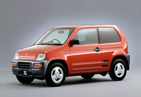 1998年「ホンダZ」。3ドアのみのボディーに660cc直3の自然吸気またはターボエンジンをミドシップして4輪を駆動。空間効率と操縦性、悪路踏破性を高次元で満たすレイアウトとホンダは主張していた。