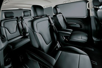 メルセデス、現行「Vクラス」に初のガソリンモデルを設定の画像