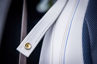 普段は目に留まることのない運転席のシートベルトホルダー内側に「11251978」の数字を発見。これは初代「プレリュード」の登場年月日である。こうした小さな遊び心もオーナーにとってはうれしいはず。