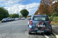 「テリオス」は競合車が少ないことから、イタリアにおけるダイハツ車有数のヒット作となった。2020年9月にシエナ郊外で撮影した写真にも、偶然にも2台が写り込んでいる。