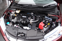 1.5リッター直4ガソリンエンジンとモーターを組み合わせたスポーツハイブリッドi-DCDを搭載する。