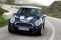 「MINI」、7月から価格をちょっと値上げの画像