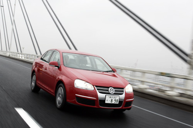 【スペック】全長×全幅×全高＝4565×1785×1470mm／ホイールベース＝2575mm／車重＝1410kg／駆動方式＝FF／2リッター直4DOHC16バルブ（150ps/6000rpm、20.4kgm/3500rpm）／価格＝289.0万円（テスト車＝同じ）