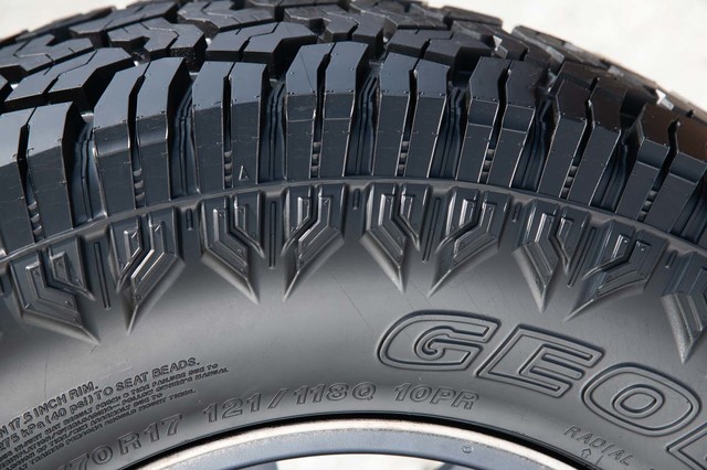 RAYS 57DR-X YOKOHAMA ジオランダー X-AT 第584回：“オフロード感”を高めた新タイヤ ヨコハマの「GEOLANDAR X-AT