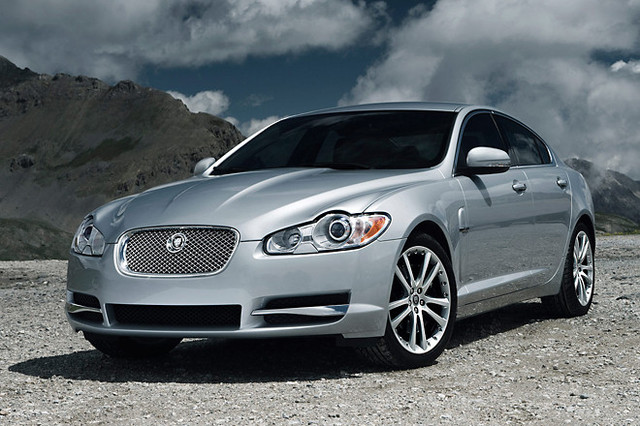 ジャガーxf にスポーティでラクシャリーな限定車 ニュース Webcg