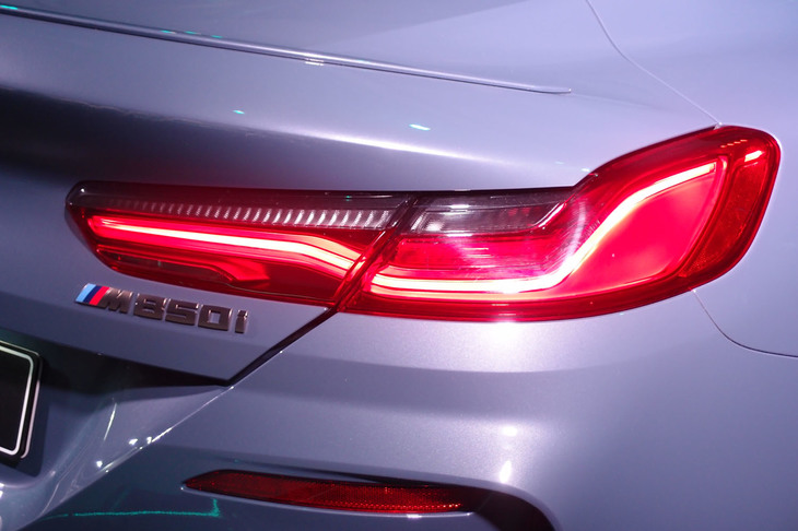 BMW M850i xDrive（リアコンビランプ）