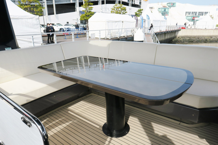 レクサスLY650（ブリッジ）