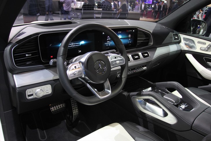 メルセデス・ベンツGLE（コックピット周辺部）