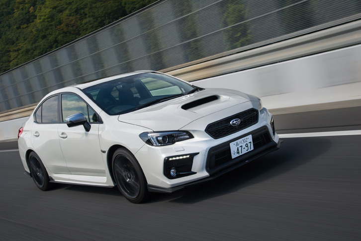 今回の改良では、各ウィンドウの板厚アップや遮音材、吸音材の追加などにより、静粛性の向上が図られた。