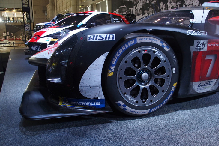 FIA世界耐久選手権ルマン24時間レースの2021年優勝車両「GR010 HYBRID」（7号車）。