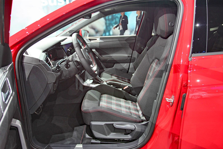 フォルクスワーゲン・ポロGTI（フロントシート）