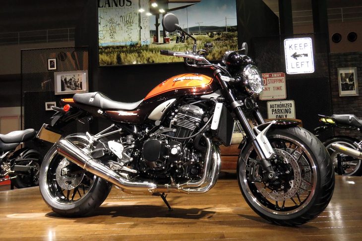 東京モーターショー2017で世界初公開され、会場の話題をさらった「カワサキZ900RS」。