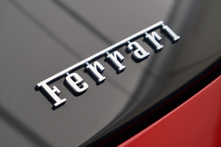 フェラーリ・アマルフィ（リアエンブレム）