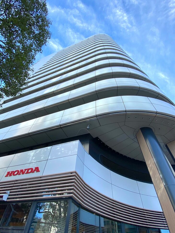 ホンダ青山ビル。2020年2月撮影。