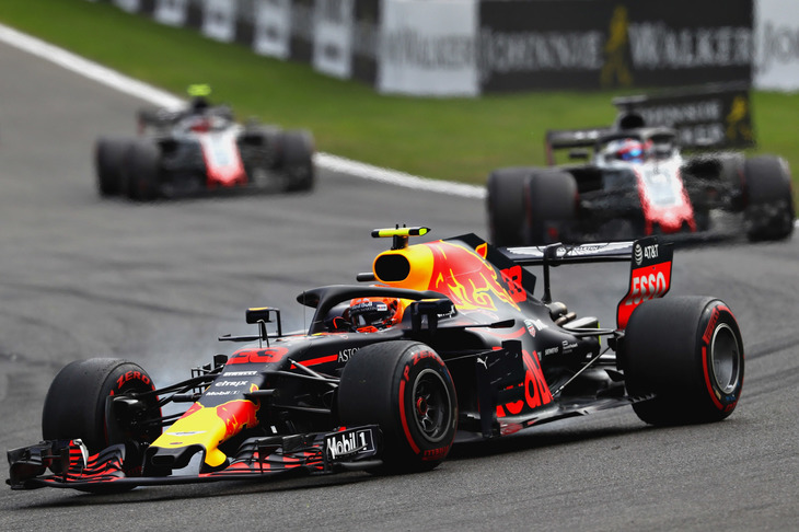 過去4度にわたりコンストラクターズタイトルを獲得してきた強豪のレッドブル。今シーズンもメルセデス、フェラーリに次ぐ3位につけている。（Mark Thompson/Getty Images）