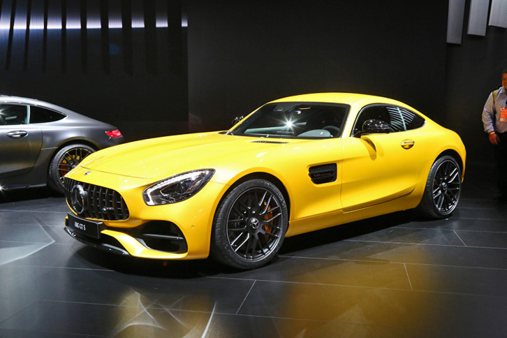メルセデスAMG GT S