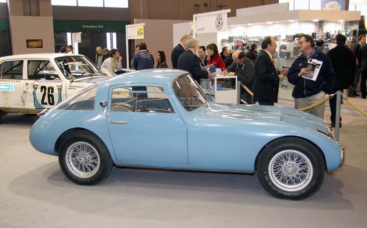 アメデ・ゴルディーニはルノーのチューナーとして知られるが、自らもこの2リッターレースモデルから派生したスポーツカーの生産を計画したことがあった。