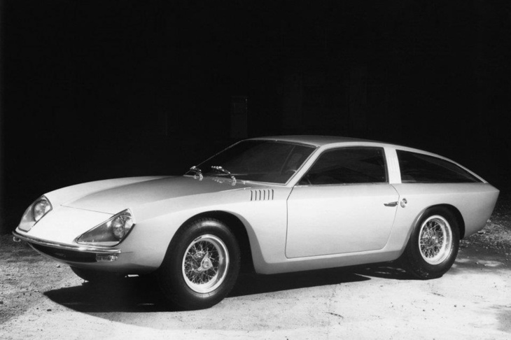 「400GT 2＋2」ベースのコンセプトカー「フライングスターII」も、カロッツェリア・トゥーリングの提案だった。1966年のトリノモーターショーで発表された。