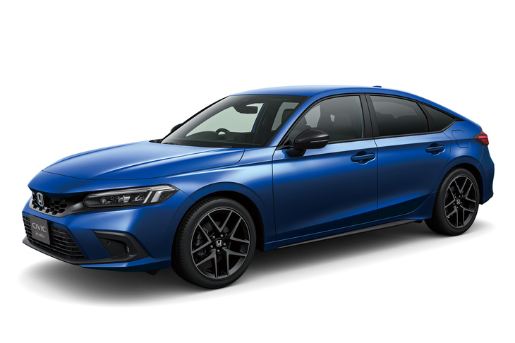394万0200円という「シビックe：HEV」の値づけは、国産のCセグメント車としてはかなり挑戦的なもの。欧州の同セグメント車のなかでも、上級モデルと並ぶような価格だ。