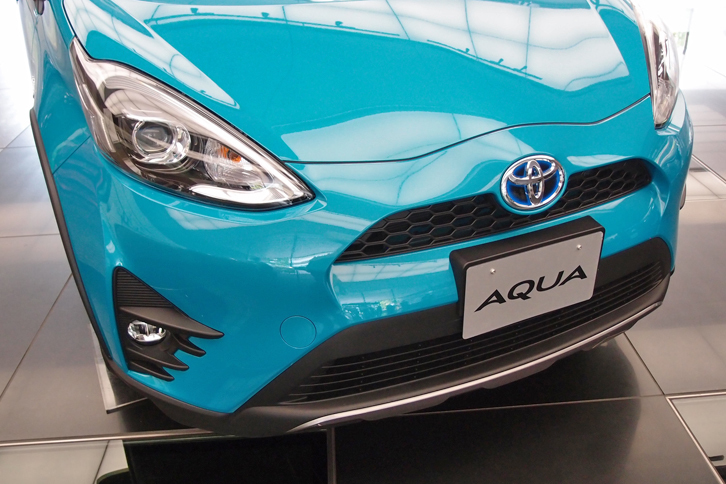 アクア クロスオーバー（フロントまわり）