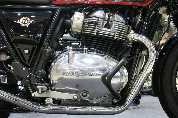 ロイヤルエンフィールドINT650