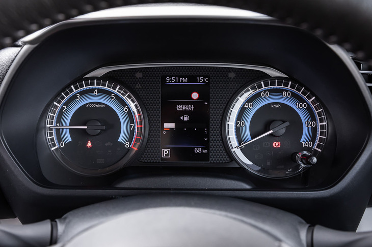 デリカミニTプレミアム（メーターパネル）