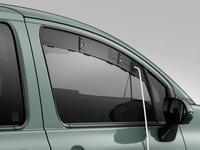 「外部給電アタッチメント」は「Z」「G」「X」のハイブリッド車で選べるようになった。