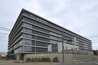 研究・開発センターに位置づけられるイノベーションハブ。建物は7階建てで、延べ床面積は約4万8000平方メートル。総工費は約300億円という。