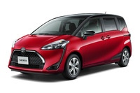 トヨタの人気ミニバン「シエンタ」（写真は現行モデル）もフルモデルチェンジ。「ノア／ヴォクシー」が3ナンバーオンリーになるため、これまで以上に重要なポジションを担うことになる。