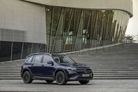 「EQB」の生産にあたるのは、ハンガリーのケチケメート工場。中国市場向けの車両は北京の工場でつくられる。2021年の欧州と中国に続き、2022年には米国内でも発売。日本市場については2022年内の導入が見込まれている。