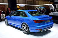 アウディA4：全方位的に進化しているの画像