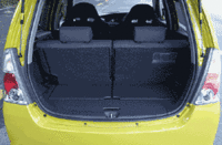 写真をクリックするとシートが倒れるさまが見られます。