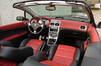 プジョー307CC S16（5MT）【ブリーフテスト】の画像